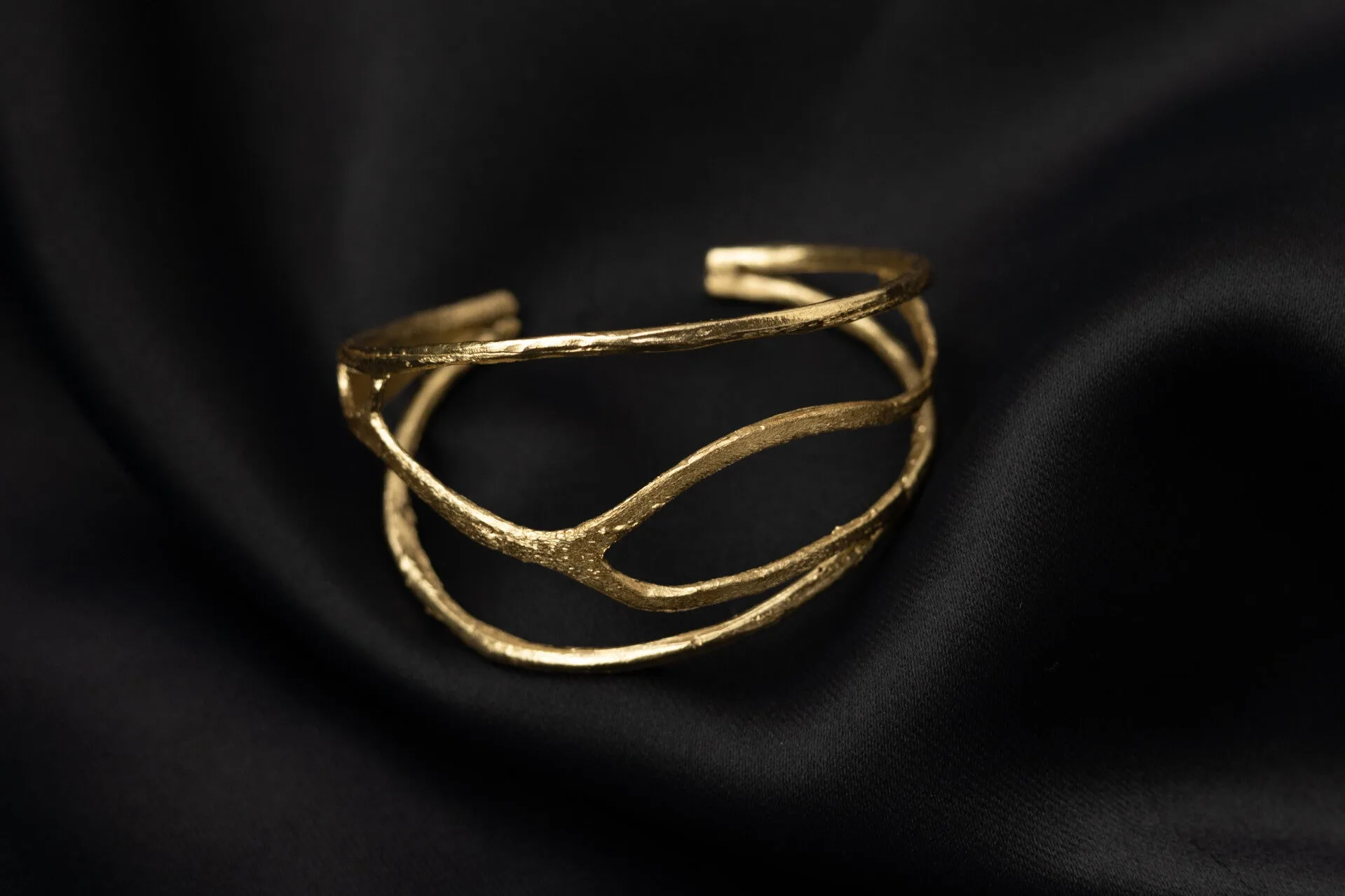 Manchette — Fil d'or