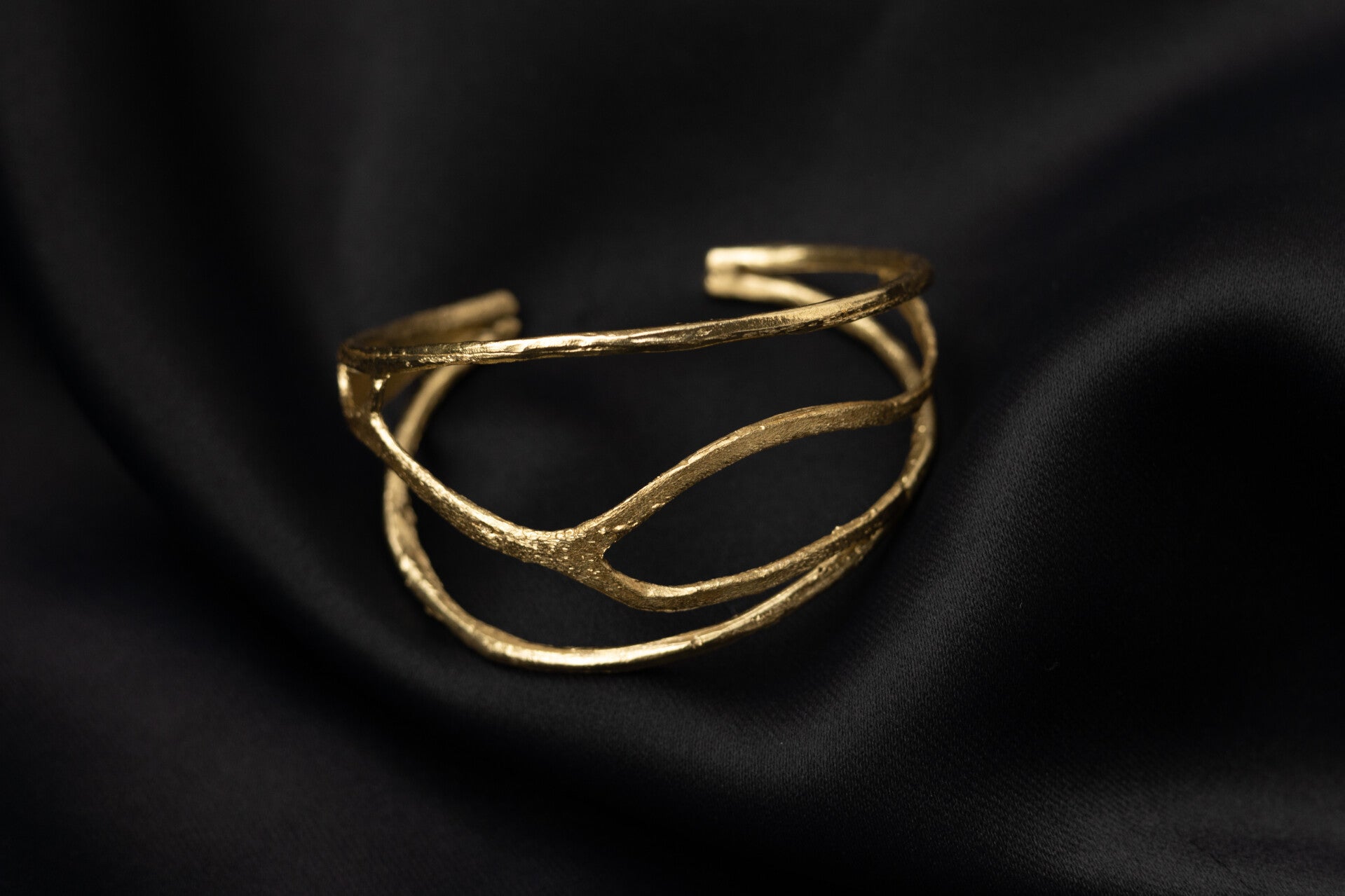 Manchette — Fil d'or